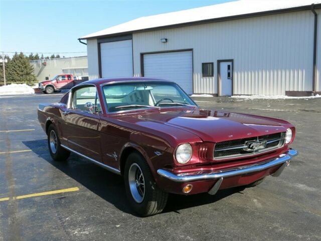 Ford Mustang Fastback, 1965 image number 14