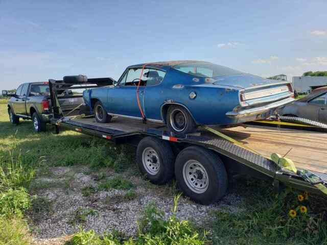 Plymouth Barracuda 1967 image number 2