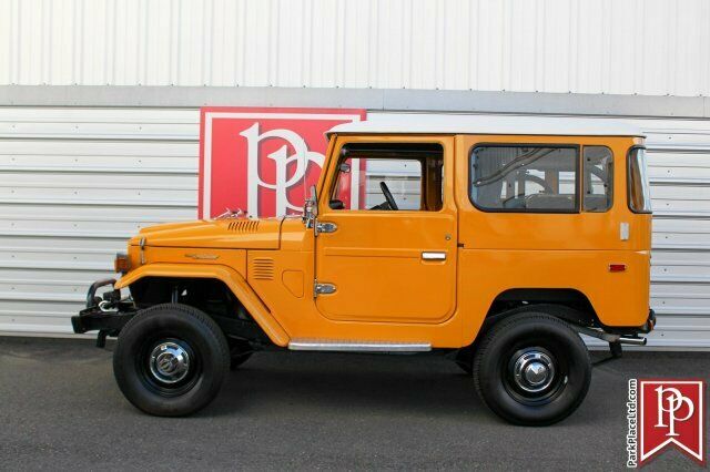 Toyota Land Cruiser 1973 image number 1