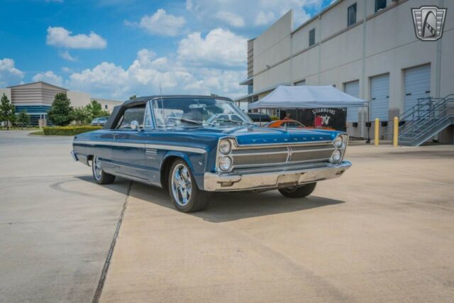 Plymouth Fury 1965 image number 21