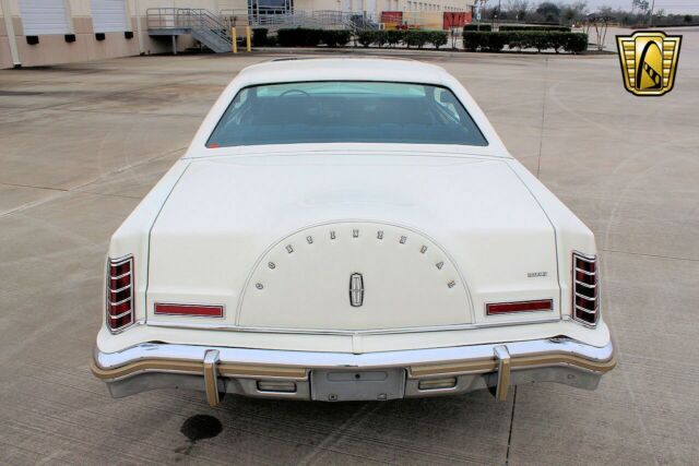 Lincoln Continental 1979 image number 11