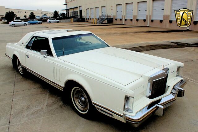 Lincoln Continental 1979 image number 20