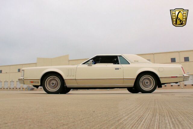 Lincoln Continental 1979 image number 31