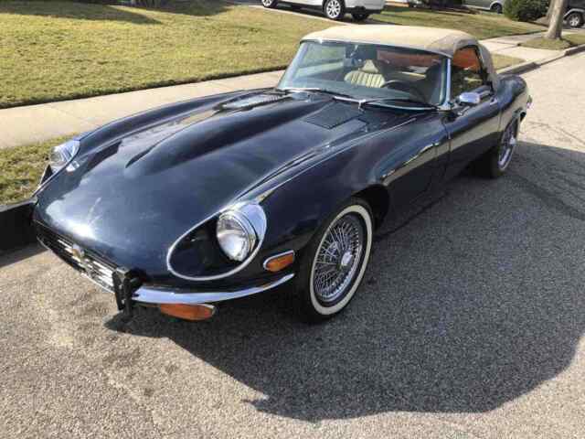 Jaguar XKE 1974 image number 1