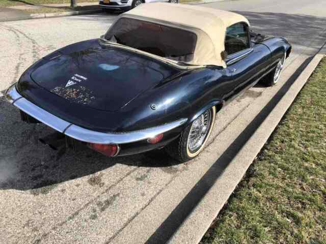 Jaguar XKE 1974 image number 21