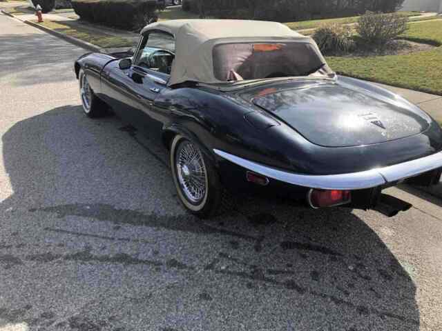 Jaguar XKE 1974 image number 25