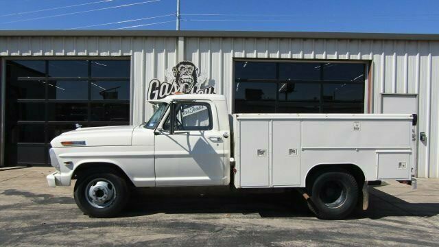 Ford F350 1969 image number 10