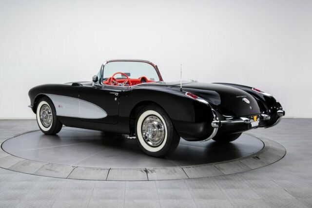 Chevrolet Corvette 1957 image number 10