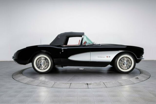 Chevrolet Corvette 1957 image number 13