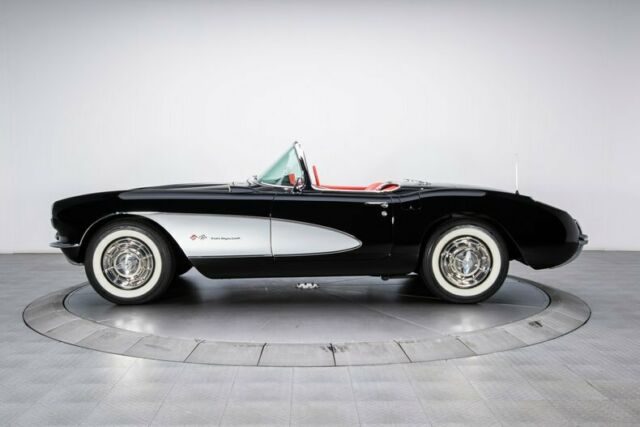 Chevrolet Corvette 1957 image number 14