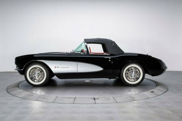 Chevrolet Corvette 1957 image number 15