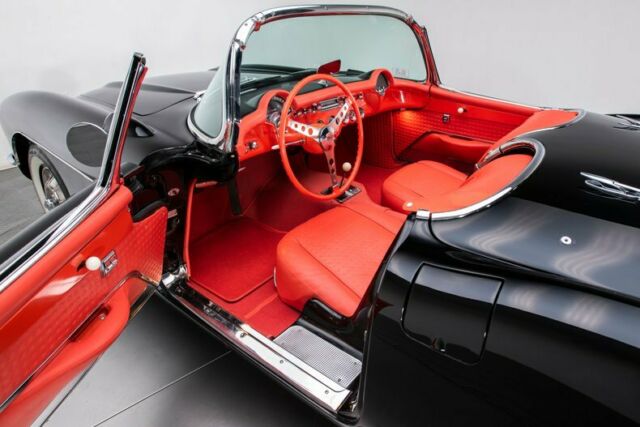 Chevrolet Corvette 1957 image number 2