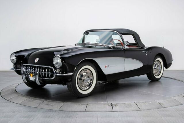 Chevrolet Corvette 1957 image number 30