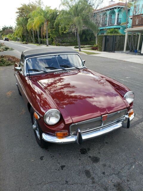 MG MGB 1974 image number 0