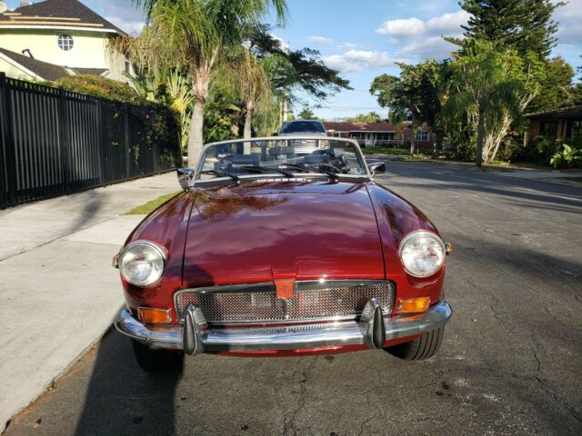 MG MGB 1974 image number 10