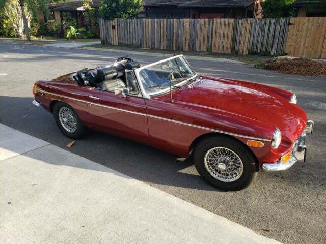 MG MGB 1974 image number 16