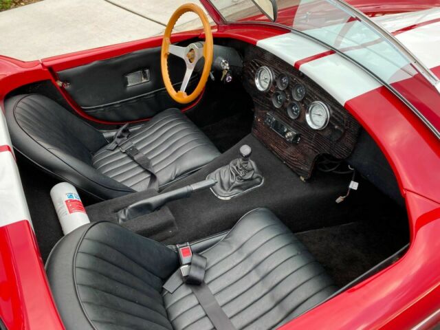 Shelby Cobra 1965 image number 10