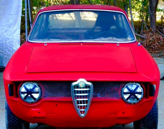 Alfa Romeo GTV 1967 image number 0