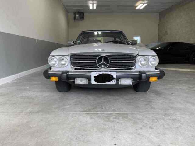 Mercedes-Benz 450SL 1977 image number 1