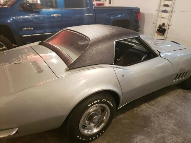 Chevrolet Corvette 1969 image number 30