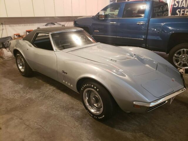 Chevrolet Corvette 1969 image number 31