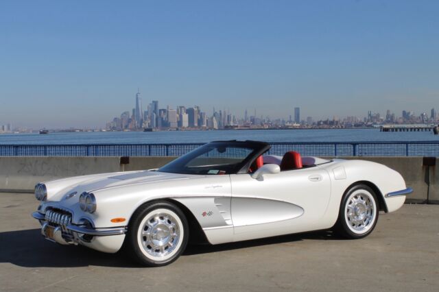 Chevrolet Corvette 1958 image number 24