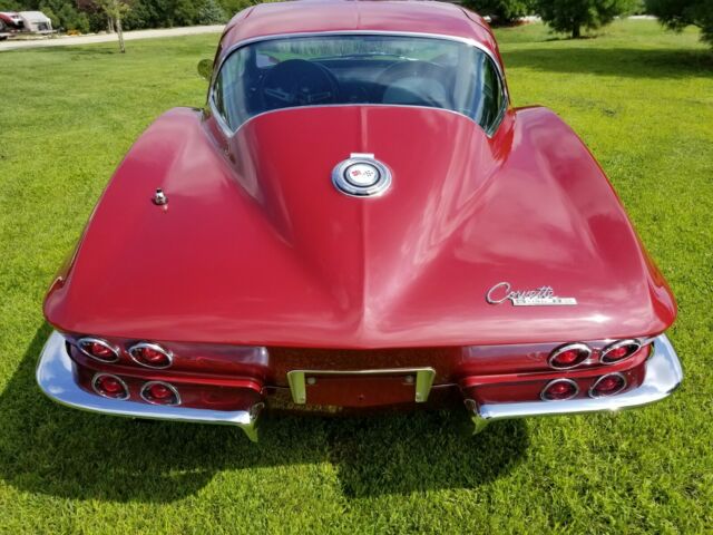 Chevrolet Corvette 1965 image number 31