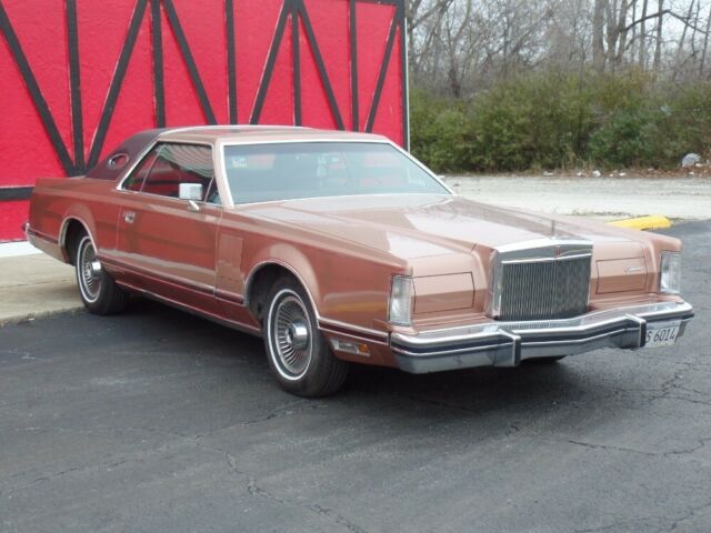 Lincoln Continental 1979 image number 10