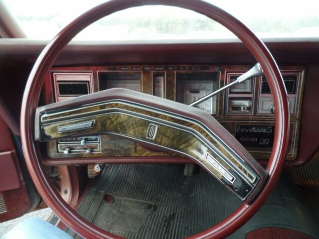 Lincoln Continental 1979 image number 23