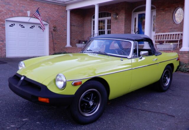 MG MGB 1974 image number 0