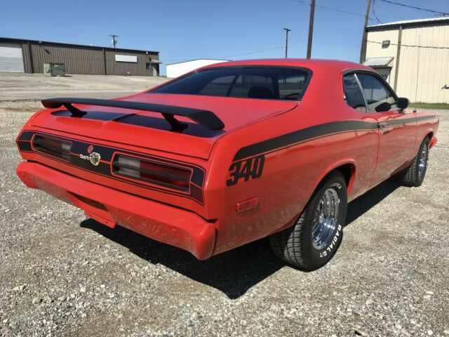 Plymouth Duster 1972 image number 26