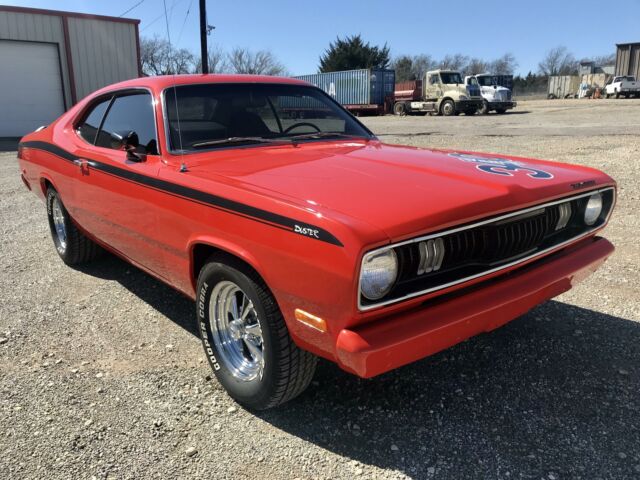 Plymouth Duster 1972 image number 28