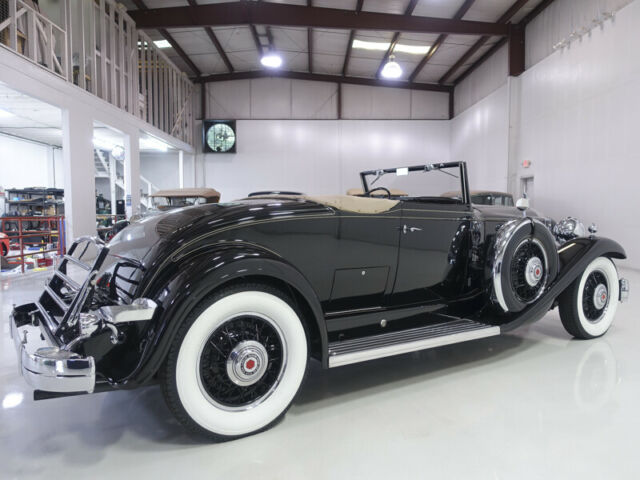 Packard Deluxe Eight 1932 image number 14