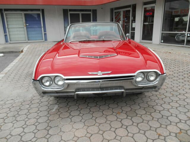 Ford Thunderbird 1961 image number 16