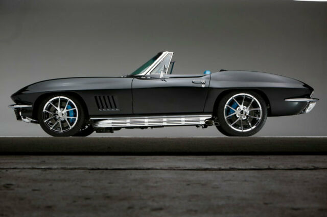 Chevrolet Corvette 1967 image number 2