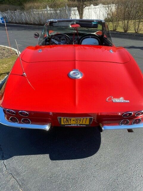 Chevrolet Corvette 1964 image number 1