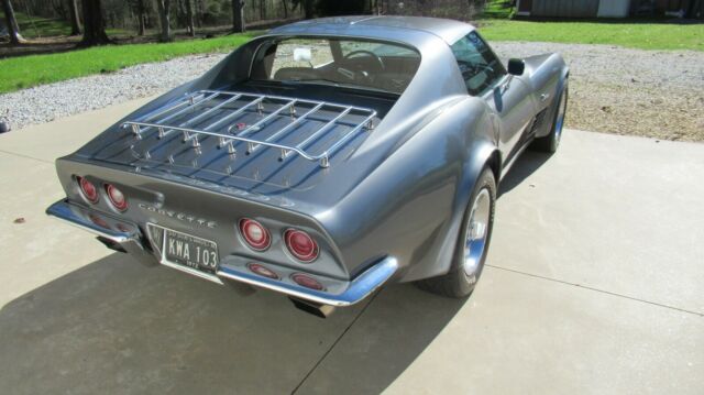 Chevrolet Corvette 1972 image number 2