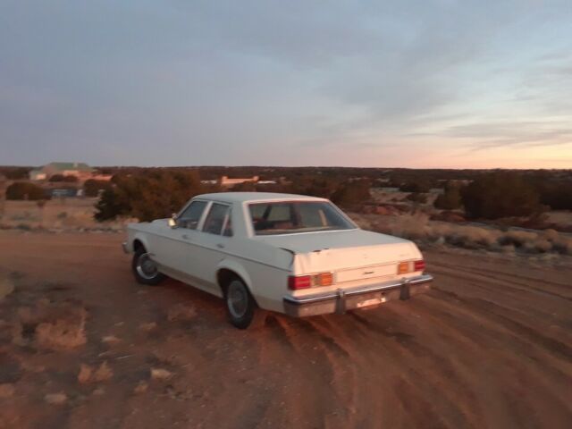 Ford Granada 1976 image number 17