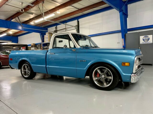 Chevrolet C-10 1970 image number 17