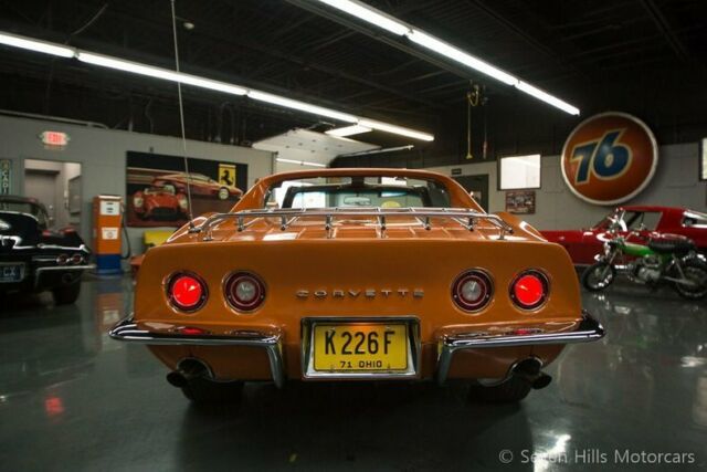 Chevrolet Corvette 1971 image number 26