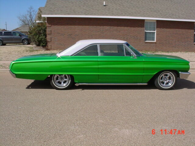 Ford Galaxie 1964 image number 0