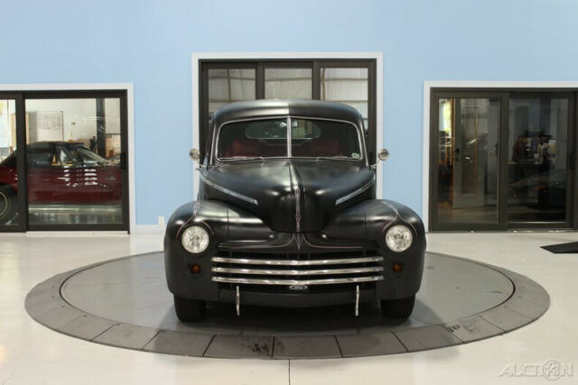 Ford Deluxe 1947 image number 7