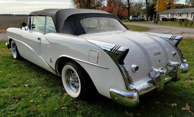 Buick Skylark 1954 image number 10