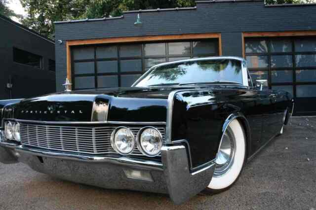 Lincoln Continental 1967 image number 14