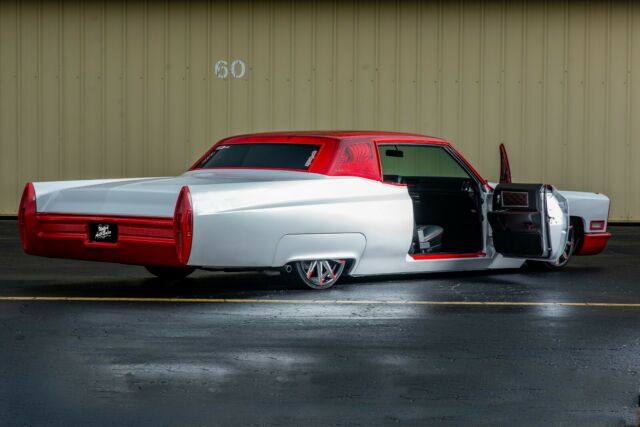 Cadillac DeVille 1968 image number 2