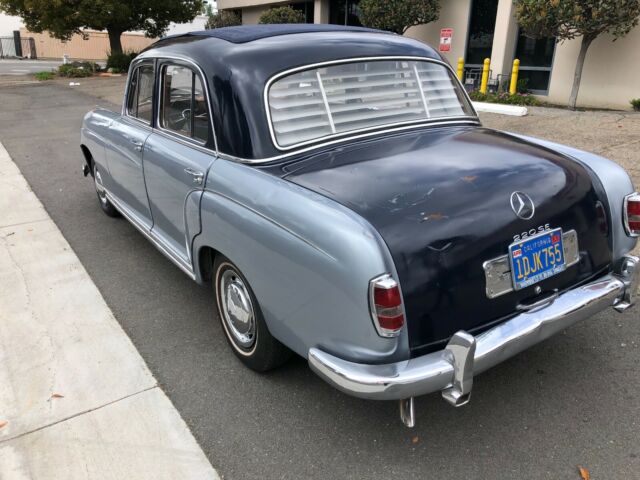 Mercedes-Benz 200-Series 1959 image number 0