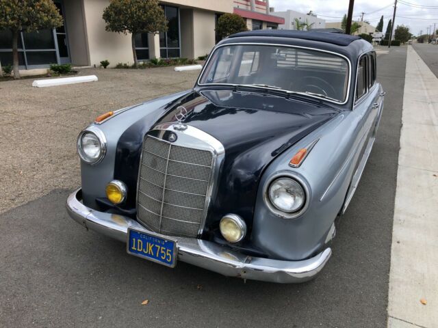 Mercedes-Benz 200-Series 1959 image number 29