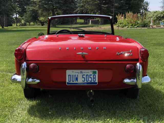 Triumph Spitfire 1967 image number 4