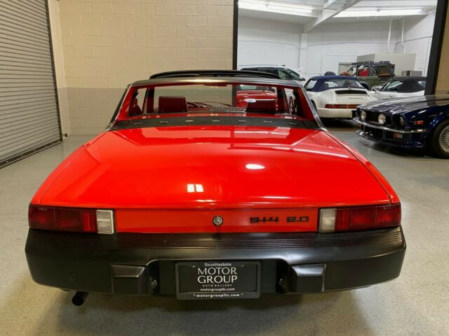 Porsche 914 1975 image number 29