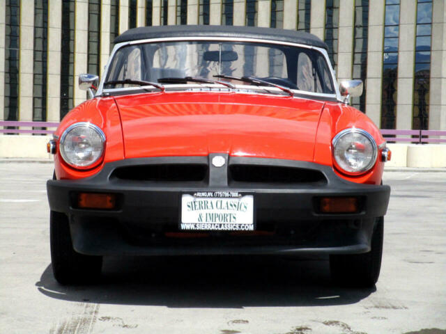 MG MGB 1976 image number 20